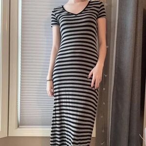 EUC, Women’s Mossimo Striped Black and Gray Maxi Dress, Size Small